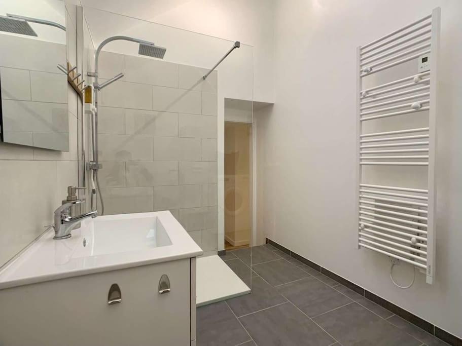 Appartement Moderne Avec Parking Gratuit Dinsheim Exterior foto